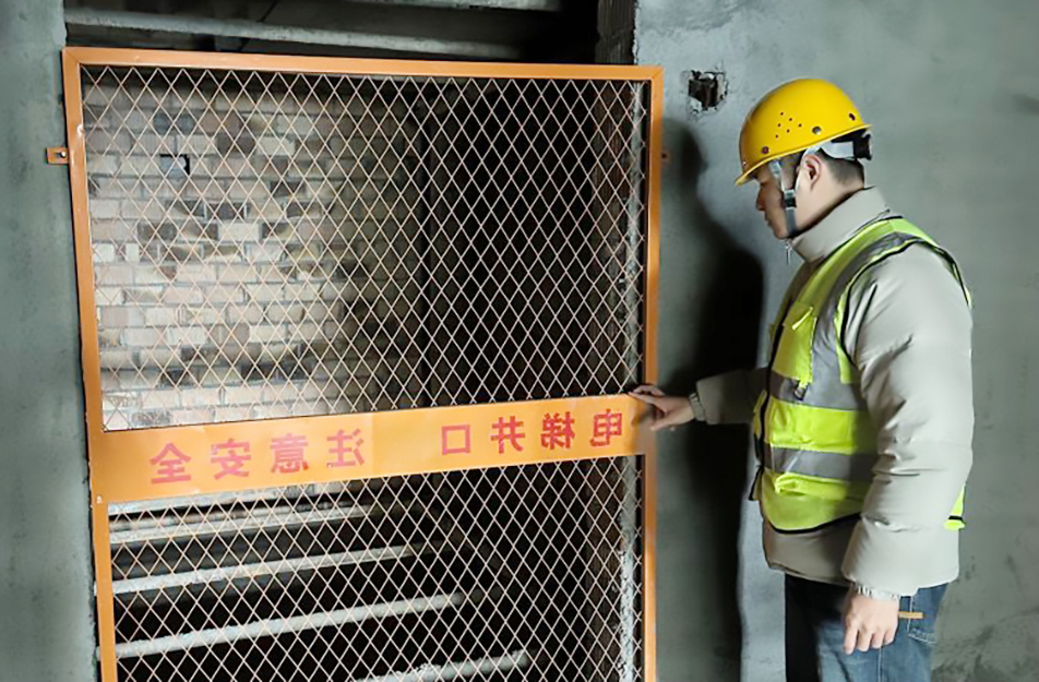 應對低溫雨雪冰凍天氣 市政建設人在行動